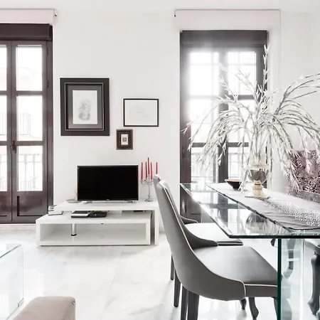 Apartamento Con Solera En El Corazon De Triana Seville Exterior photo